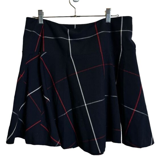 Tommy Hilfiger Navy Blue Plaid Skirt size 10 - Picture 1 of 10